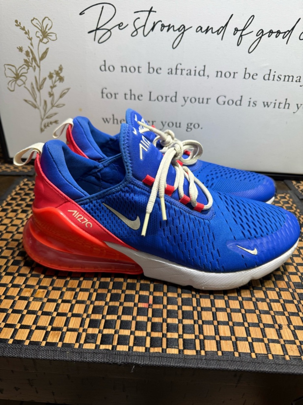 Nike Blue and Red Air270 Running Sneakers Men SZ 10- Box 16 - Picture 4 of 6